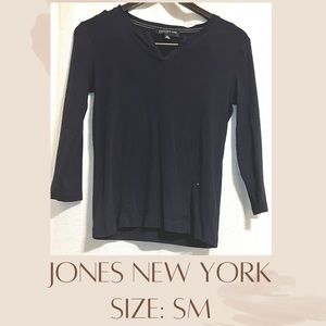 Long sleeve blue shirt. Cotton and super comfortable. Business casual